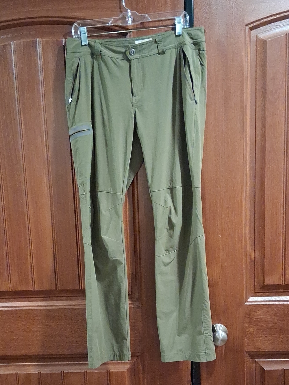 Ultimate Terrain Women's Olive Green Outdoor Stretch Pants. Size 10